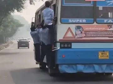 घरौंडा बस स्टैंड पर नहीं रोकी रोडवेज बस: सात छात्राओं को पानीपत टोल प्लाजा पर उतारने से मचा हंगामा